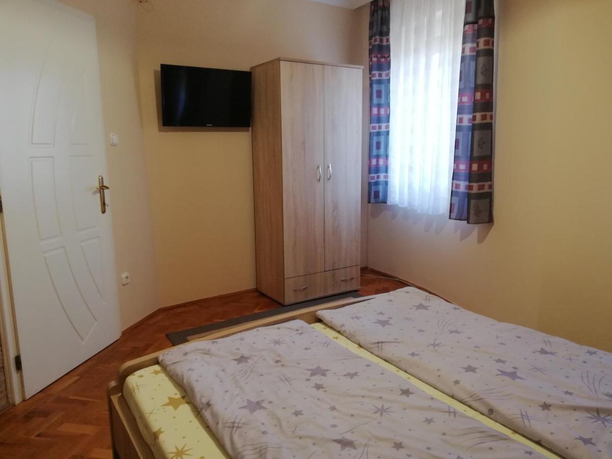 Imola Es Andrea Apartmanhaz Hajdúszoboszló Zewnętrze zdjęcie
