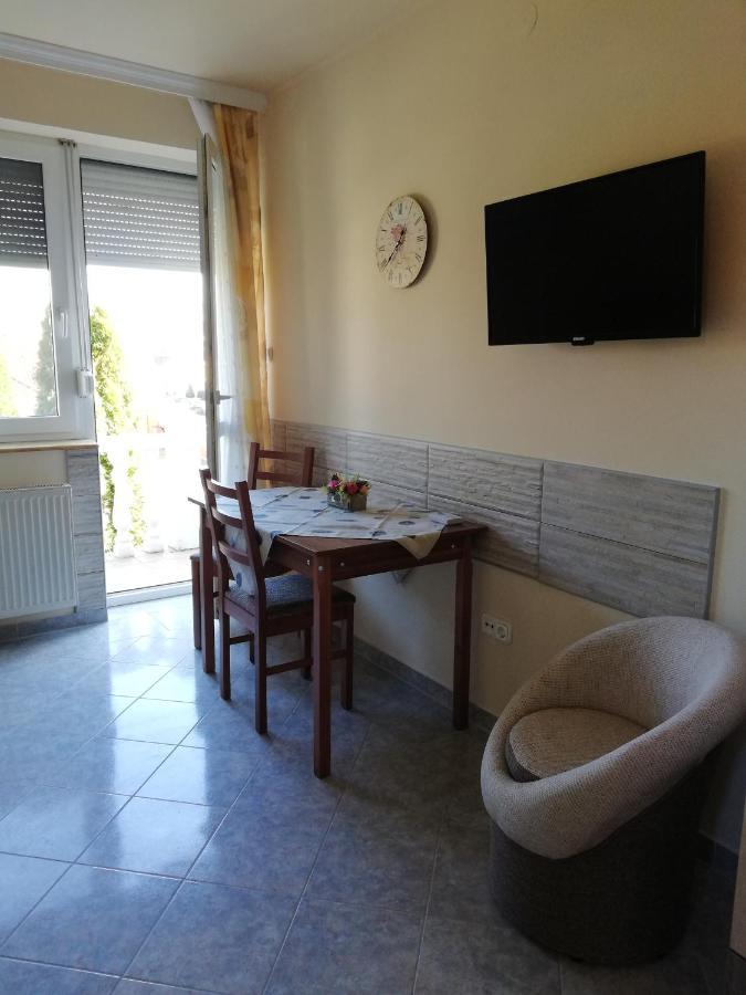 Imola Es Andrea Apartmanhaz Hajdúszoboszló Zewnętrze zdjęcie
