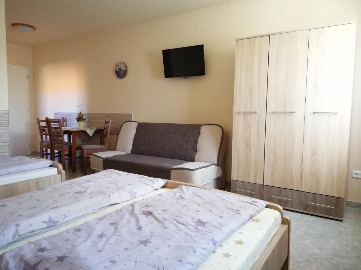 Imola Es Andrea Apartmanhaz Hajdúszoboszló Zewnętrze zdjęcie
