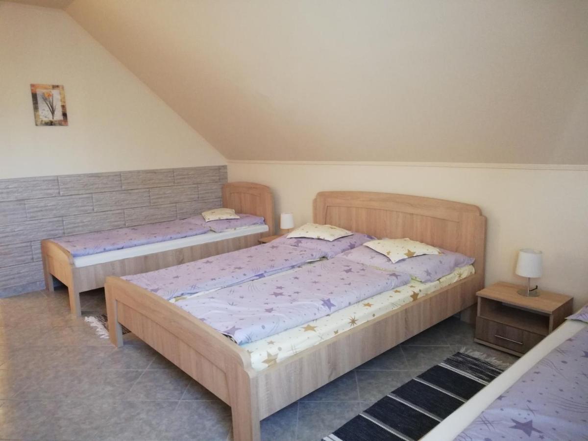 Imola Es Andrea Apartmanhaz Hajdúszoboszló Zewnętrze zdjęcie