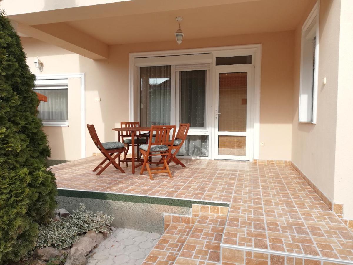 Imola Es Andrea Apartmanhaz Hajdúszoboszló Zewnętrze zdjęcie